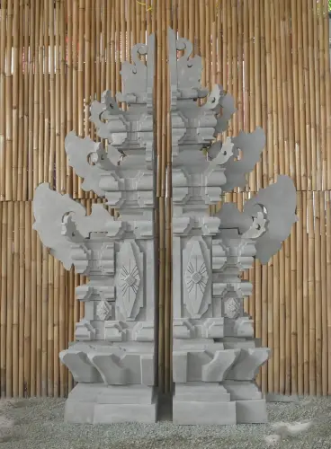 Product image of the product “Balinese Gate, casted with Paras Stone. 2 Elements right and left, extra wide. Total Height of 290cm. Mulitparted. ”